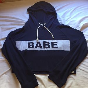 Cropped “babe” Hoodie